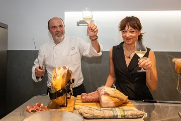 Marco e Cristina Parizzi all'aperitivo